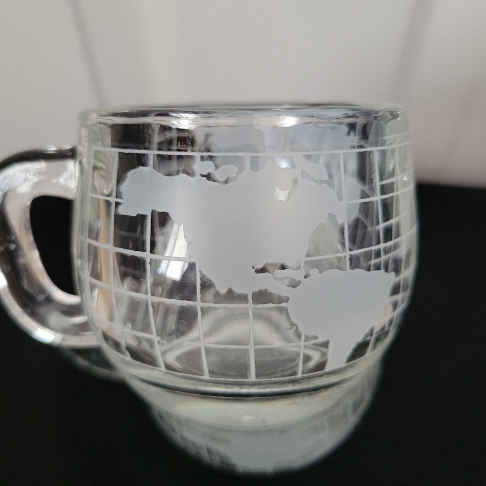 2 Vintage Nestle Co World Map Coffee/Tea Cups Mugs Etched Glass 6 Oz